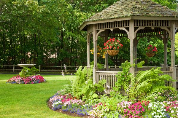 Backyard Landscaping Service in Chippewa Falls