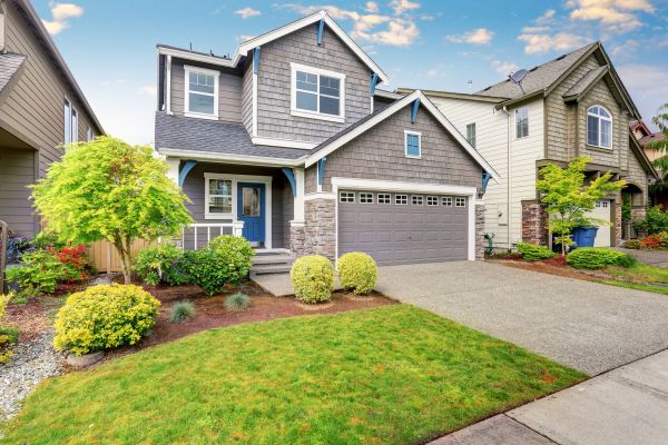 Curb Appeal Landscaping in Chippewa Falls